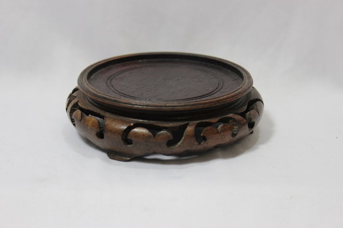 A Carved Wooden Stand: Chinese - most likely old - inside diameter = 3 1/2"
