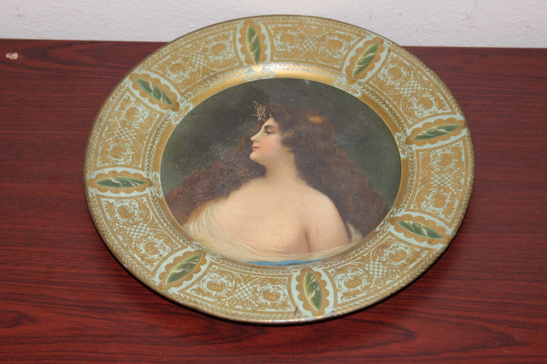 A Vienna Art Lithoplate Metal Portrait Plate: Pat. Feb 21st 1905 - 10 inches in diameter