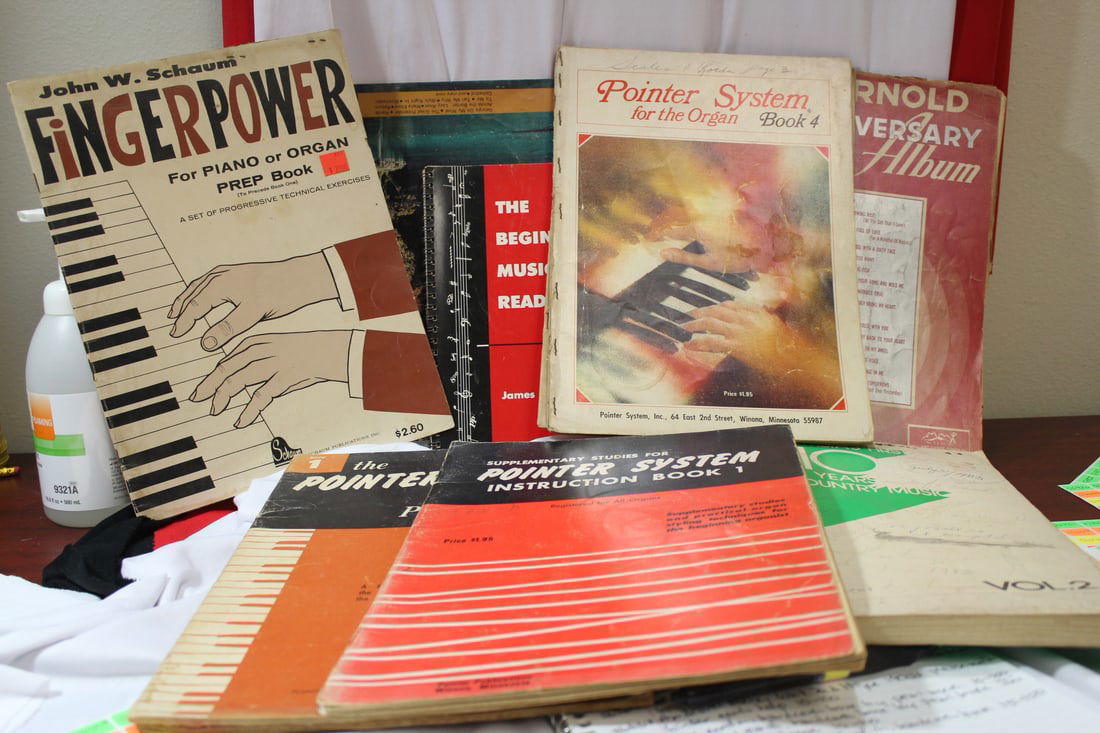 Lot of 10 Music Articles (1 of 5)