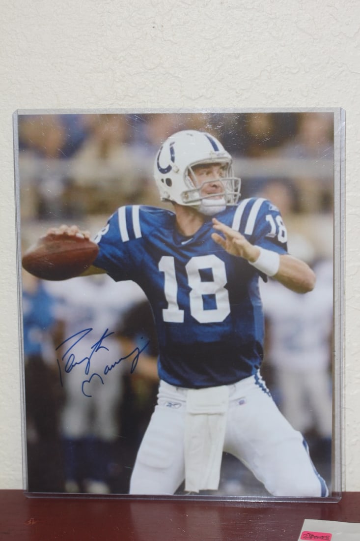 Payton Manning Autograph Photo (1 of 5)