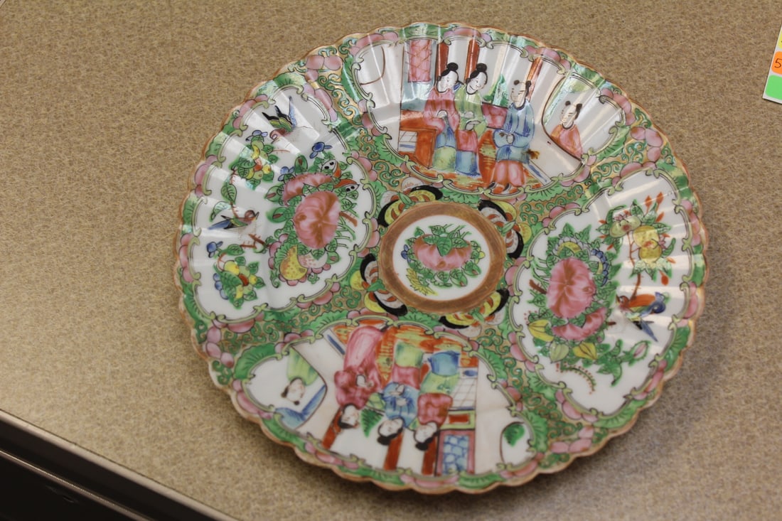 Antique Chinese Rose Medallion Plate (1 of 8)