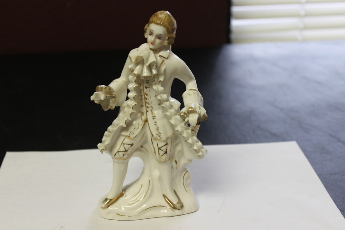 An Occupied Japan? Figurine: 6-3/8" tall