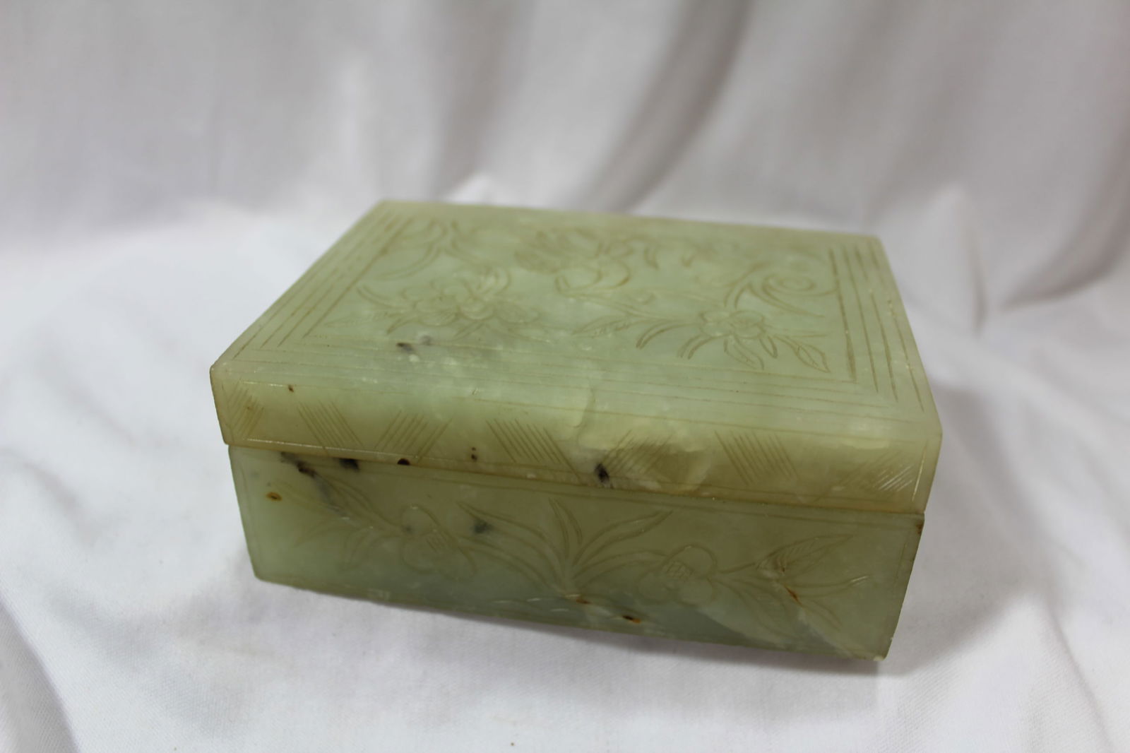 A Chinese Jade Box (1 of 8)