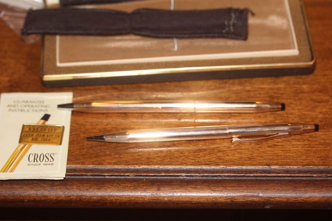 14 Kt Gold Filled Pen and Pencil Set: by Cross