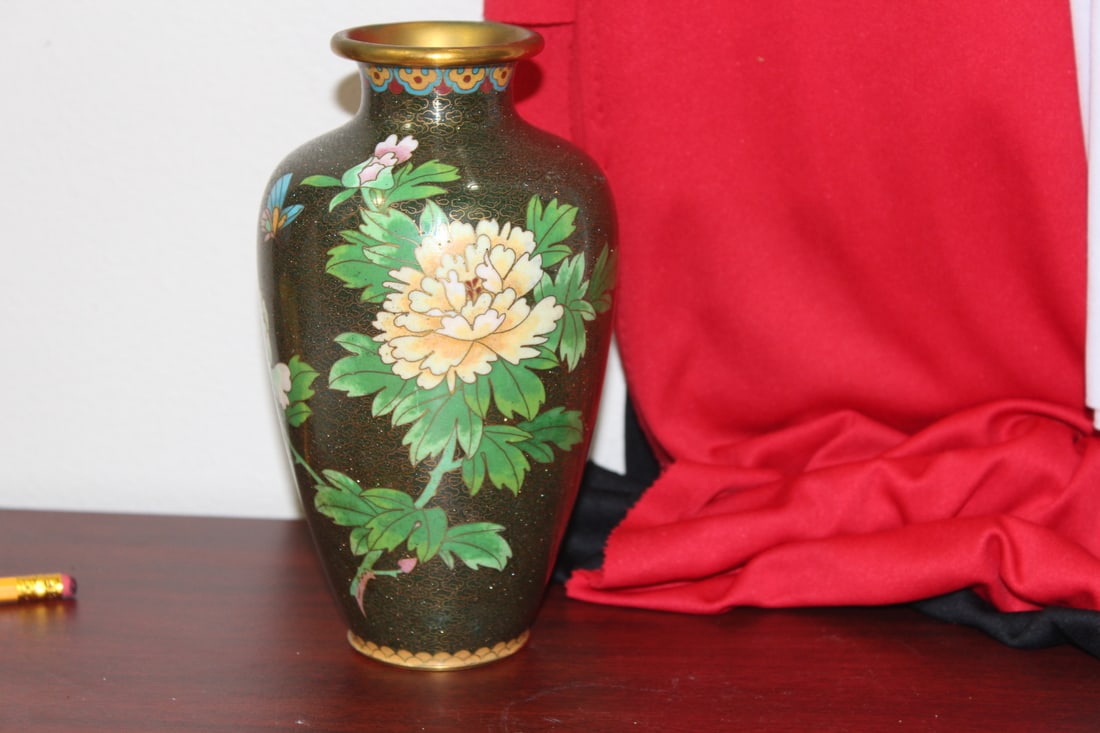 A Chinese Cloisonne Vase: 7 1/2" tall