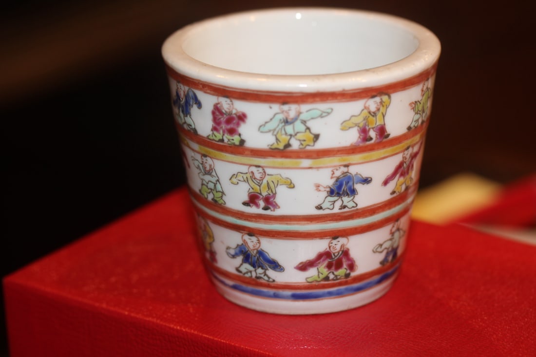 Antique Chinese Cup: children motief - 3 inches tall - most likely 19th century