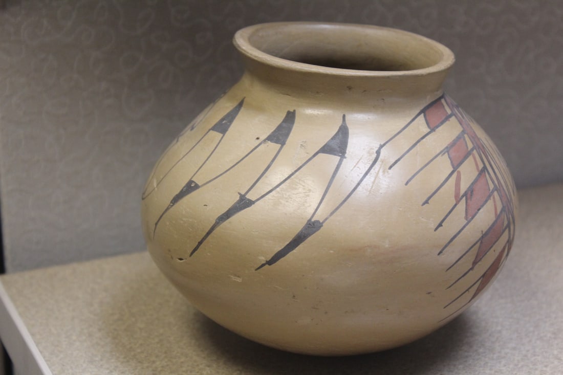 Antique Native American Pot - 2