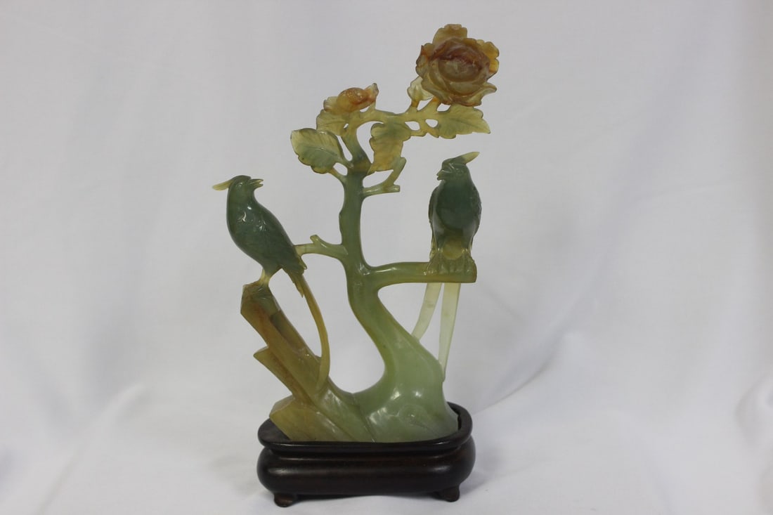 Jade Bird on Stand: 8 1/4" tall - Republic period