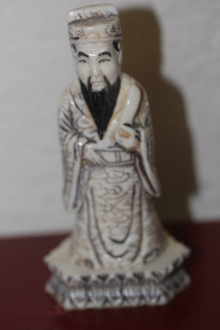 Chinese Bone Carved man: 3 1/2" tall