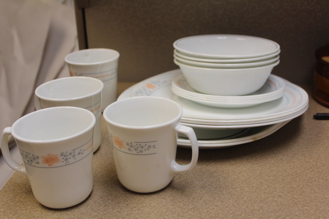 Lot of 17 Corell Ware (1 of 4)