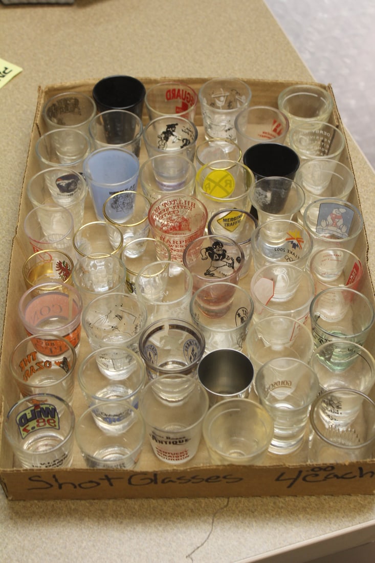 Large Lot of Shot Glasses: advertising shot glasses - various sizes - around 55 to 60 this tray