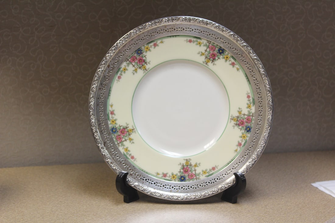 Lenox Trellis I v o r y Plate: marked sterling rim - 8 7/8" in diameter