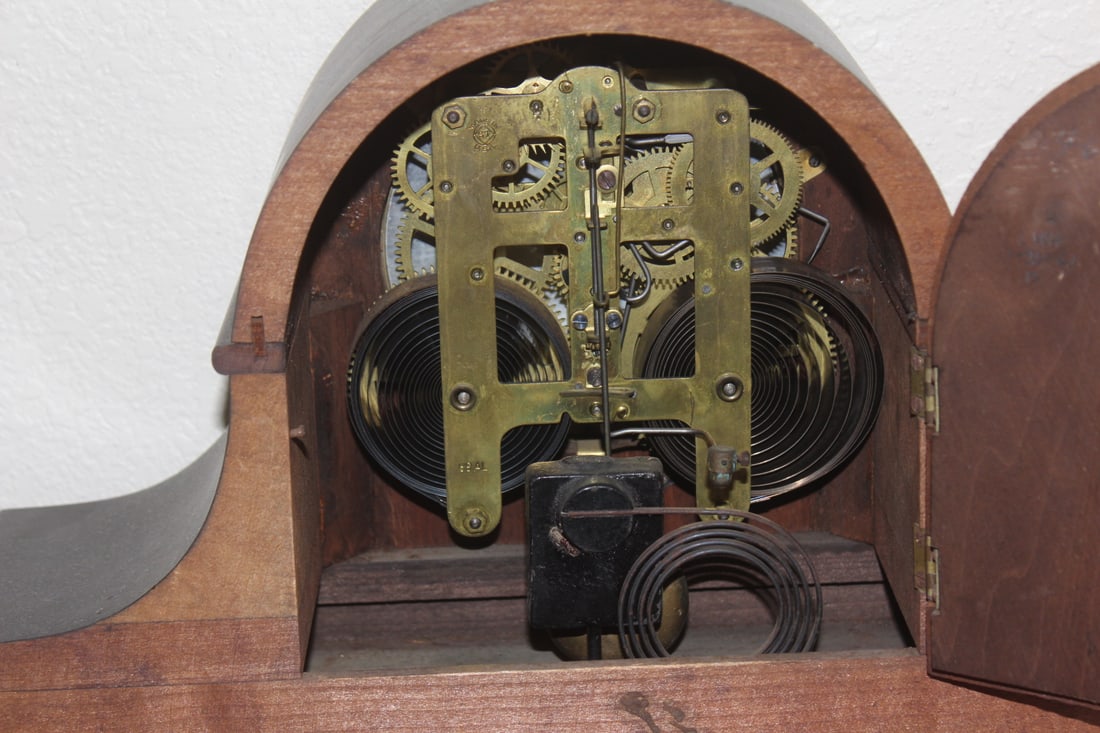 Seth Thomas Mantle Clock - 4