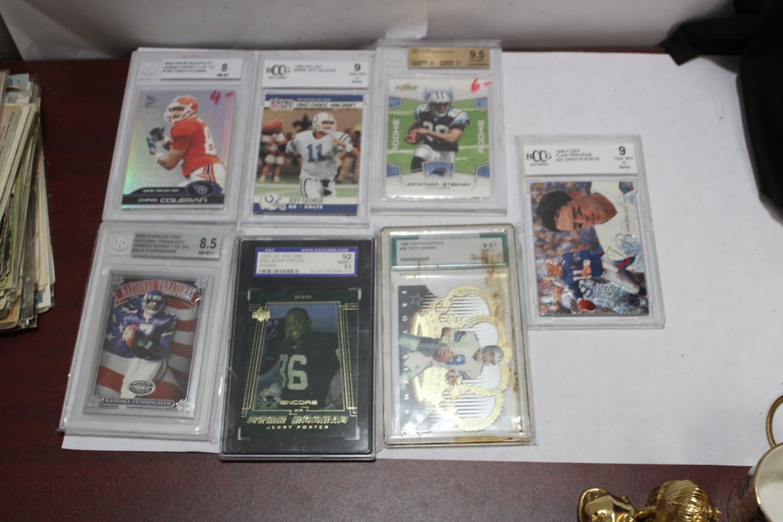 Lot of 7 Graded Football Cards: as shown