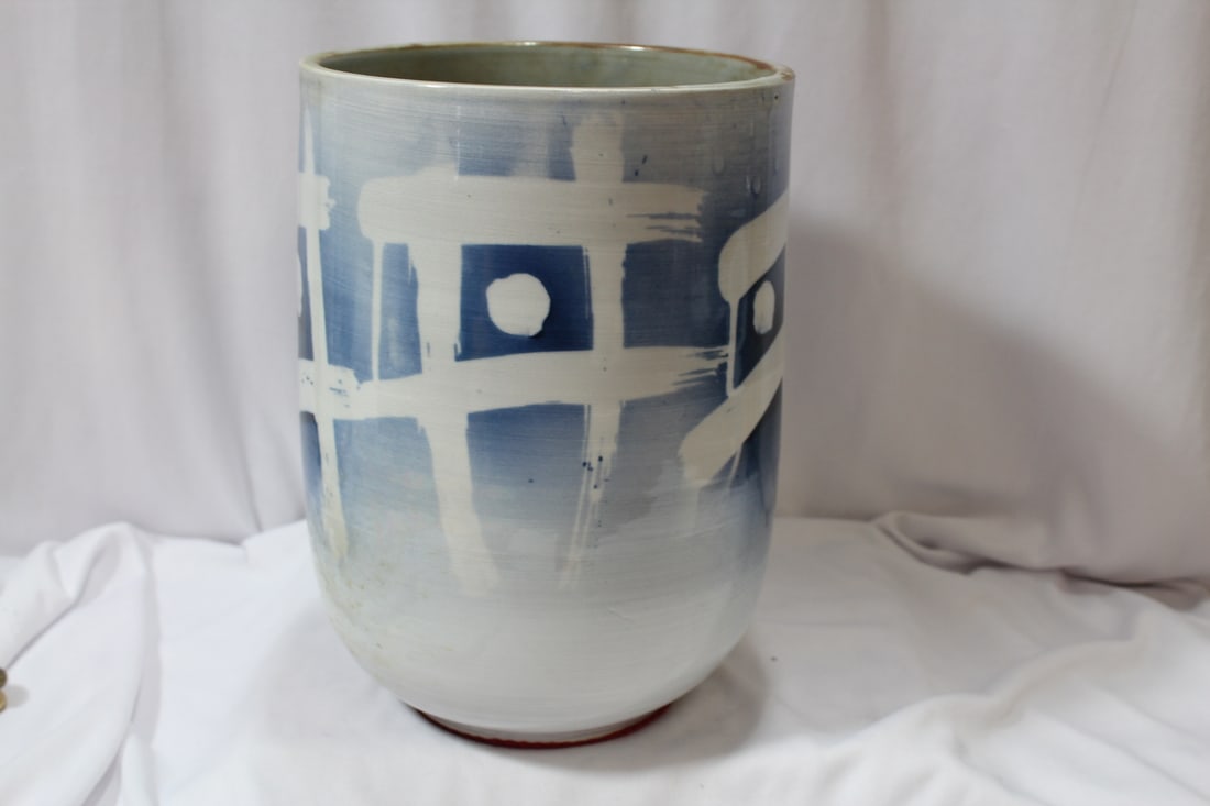 A Japanese Ceramic Vase: there is a signature on the bottom, but cannot decipher who it is - 9 3/4" tall - probably studio porcelain - perhaps mid century modern design