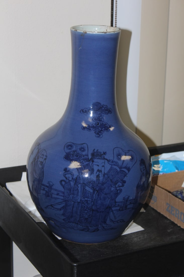 Antique Chinese Blue Vase (1 of 10)