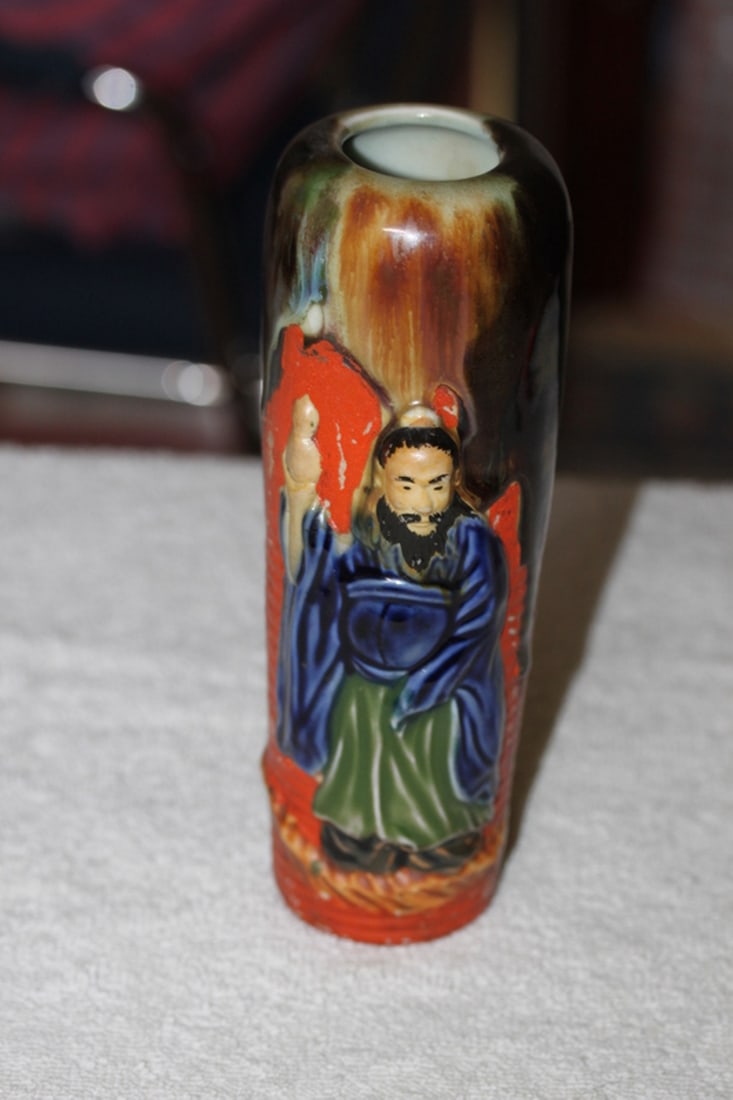 Antique Japanese Pottery Sumida Gawa Vase: Circa early 20th century. Measures 8" tall