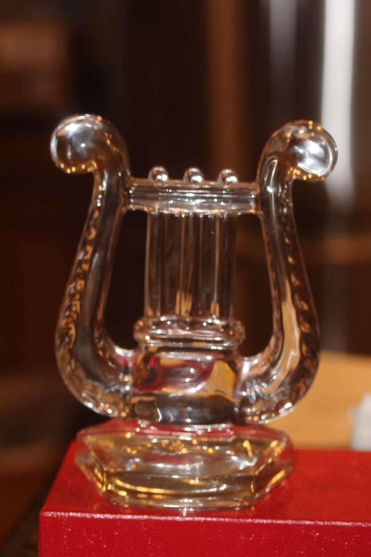 Glass Plaque: 7 7/8" tall