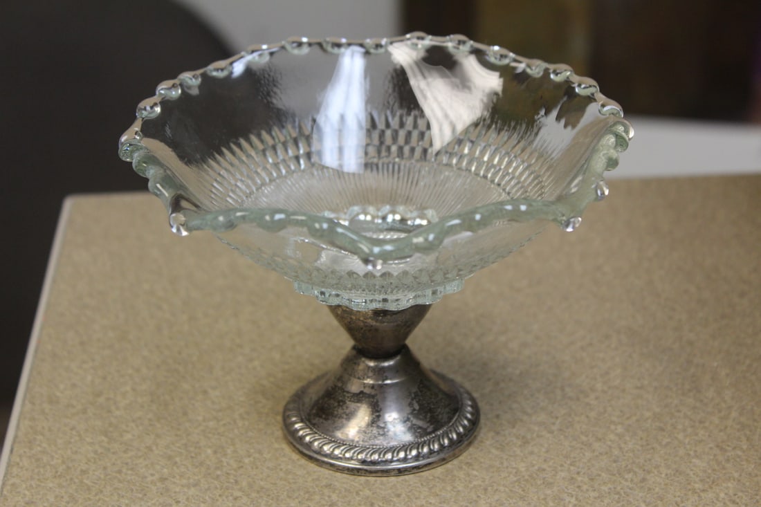 Sterling base Glass Compote: weighted - 5 7/8" in diameter