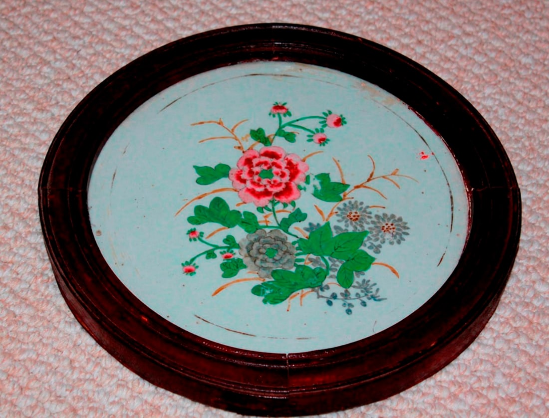 Antique Chinese Porcelain Plaque: Circa early to mid 20th century. Nicely detailed circular form. Overall 12" in diameter. Plaque 9 3/4" in diameter.