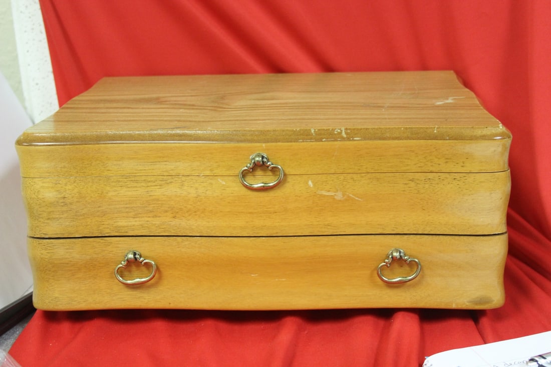 A Utensil Wooden Box (1 of 9)