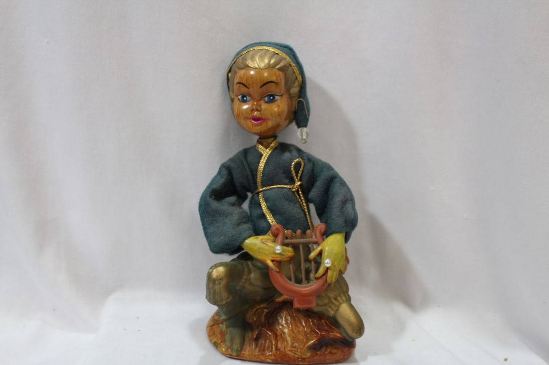 A Vintage Figure: 7 1/4" tall