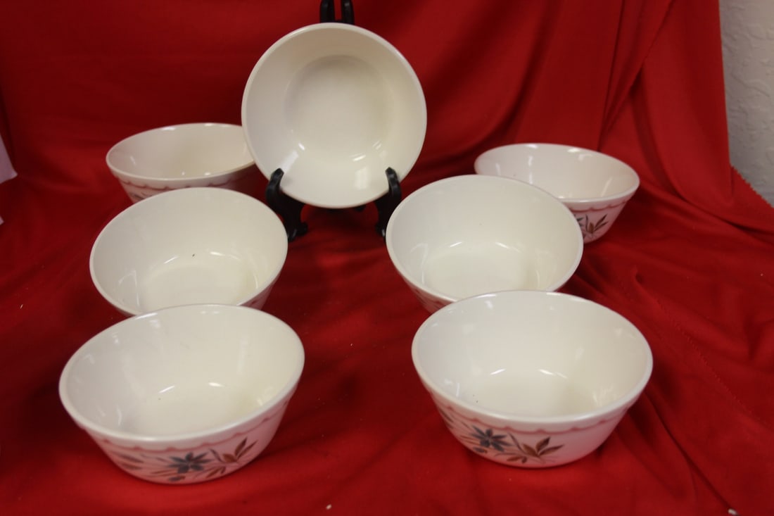 Lot of 7 Ceramic Bowls: Possibly Shawnee - 4 3/4" in diameter