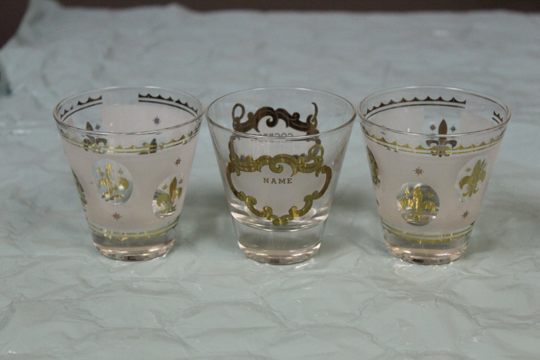 Lot of 3 Glasses: each measures 2 3/4" tall
