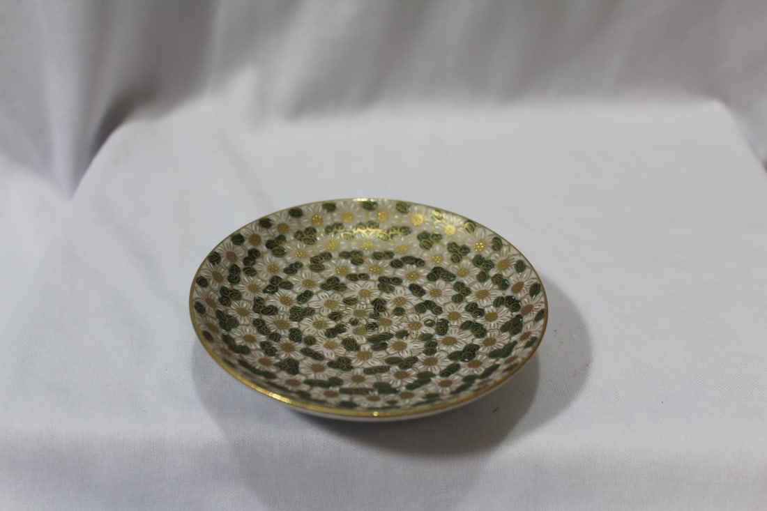 A Signed Japanese Kutani Sauce Dish (1 of 5)