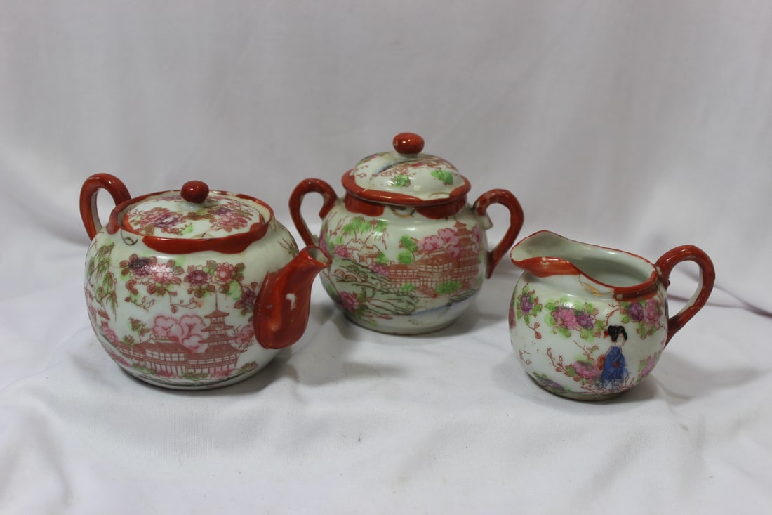 A japanese Porcelain Teaset: set of 3 pieces - teapot= 5 1/2" wide from handle to spout