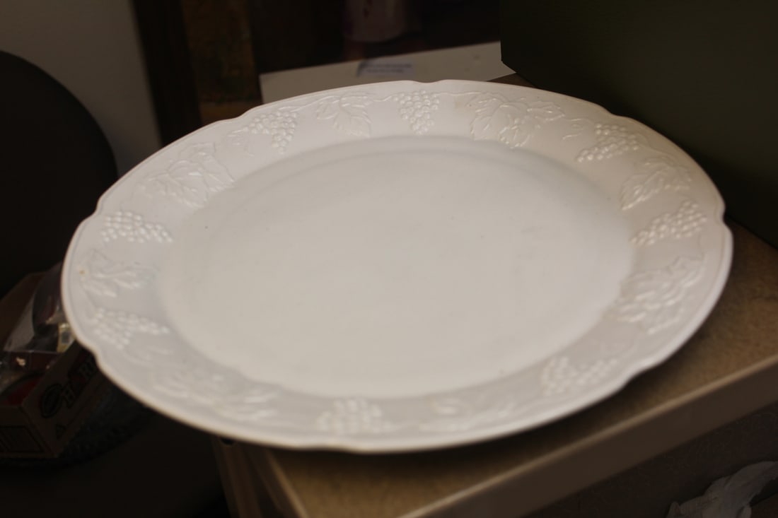 Large Milk Glass Platter: 14" in diameter
