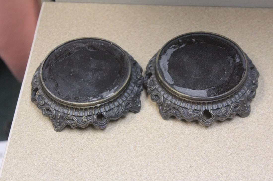 Lot of 2 stands: inside diameter 3 5/8"