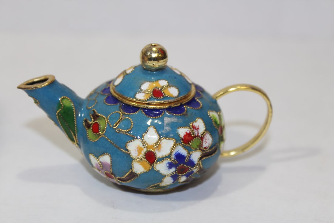 A Small Chinese Cloisonne Teapot: 3 1/4" across