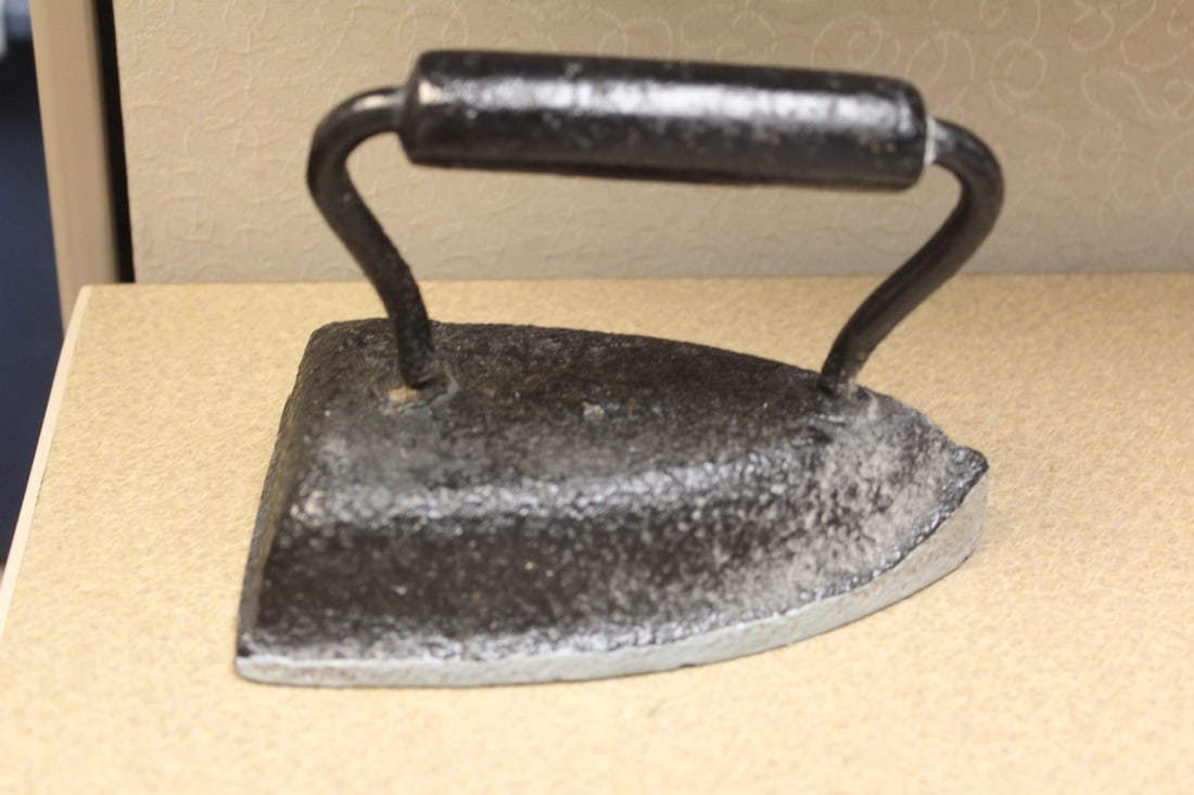 Antique Painting on Iron (1 of 6)