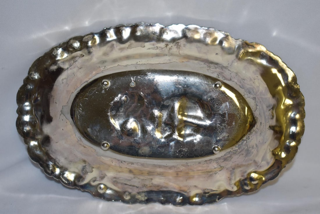 An Ornate Silverplated Dish - 4