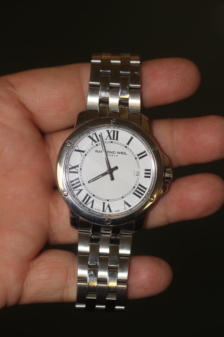 Raymond Weil Geneve Men's Watch: runs