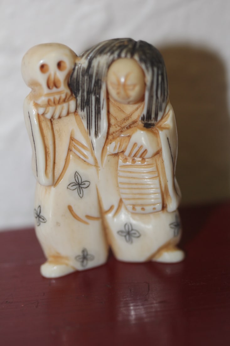 Antique Japanese Two Face Kabuki Dancer: signed - b o n e - the face rotate - two inches tall - rare