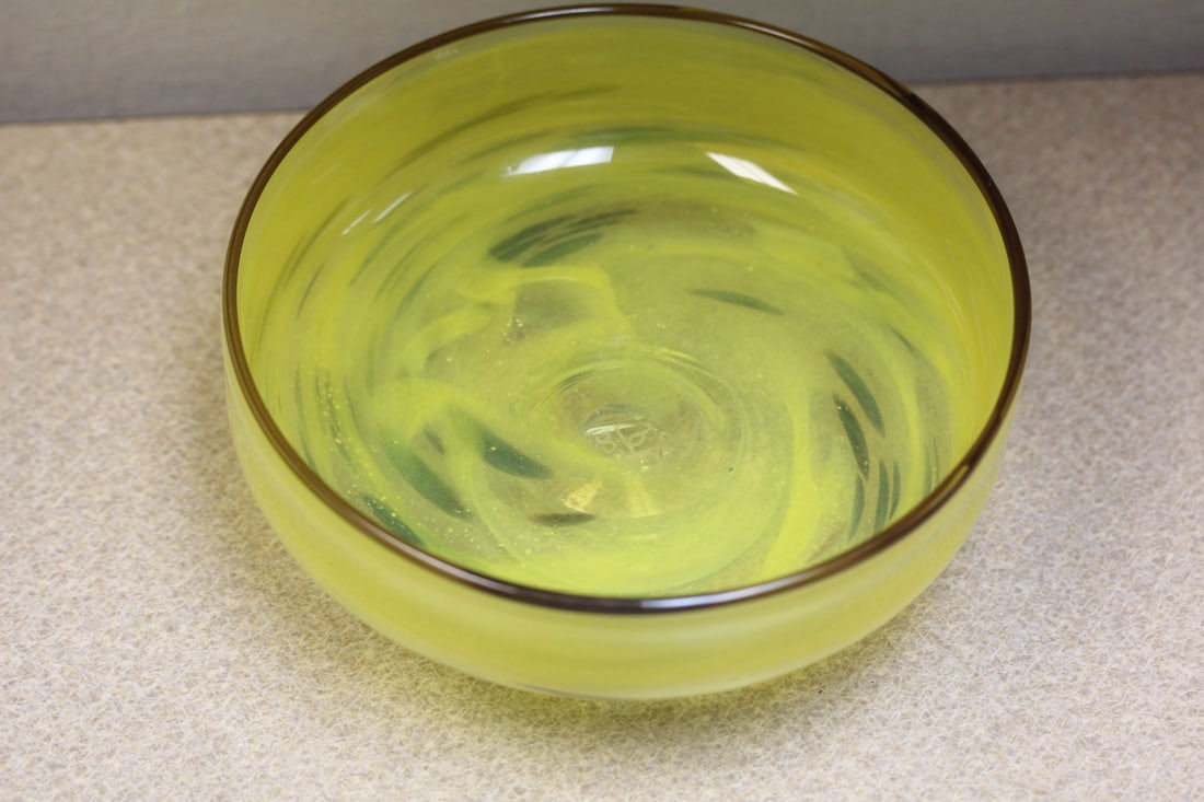 Signed Art Glass Bowl (1 of 4)