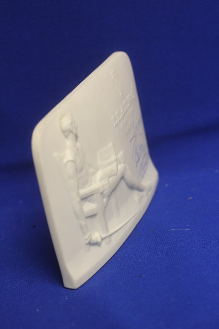 Signed Lladro Don Quixote Plaque (1 of 7)