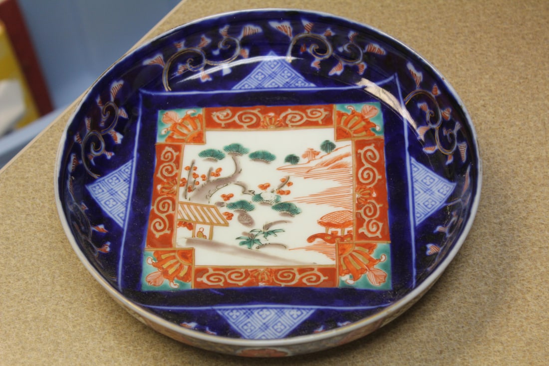 Antique Japanese Imari Bowl (1 of 5)