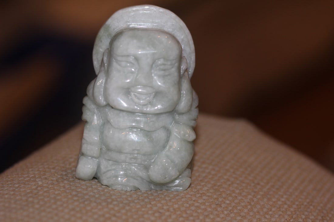 Jade Buddha: 2 5/8" tall