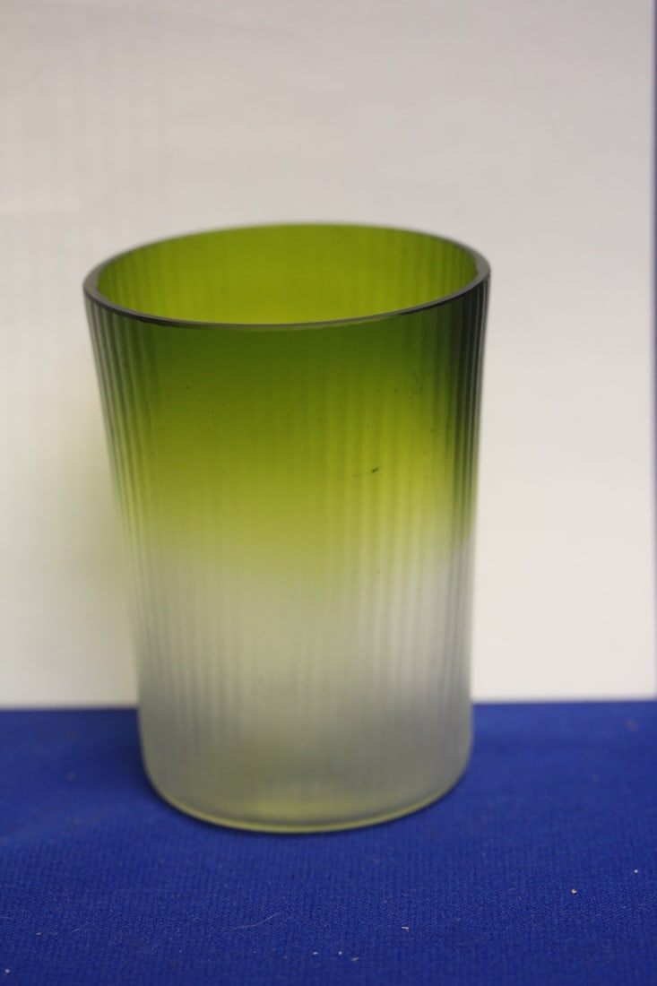Victorian Satin Artglass Tumbler: 3 3/4" tall