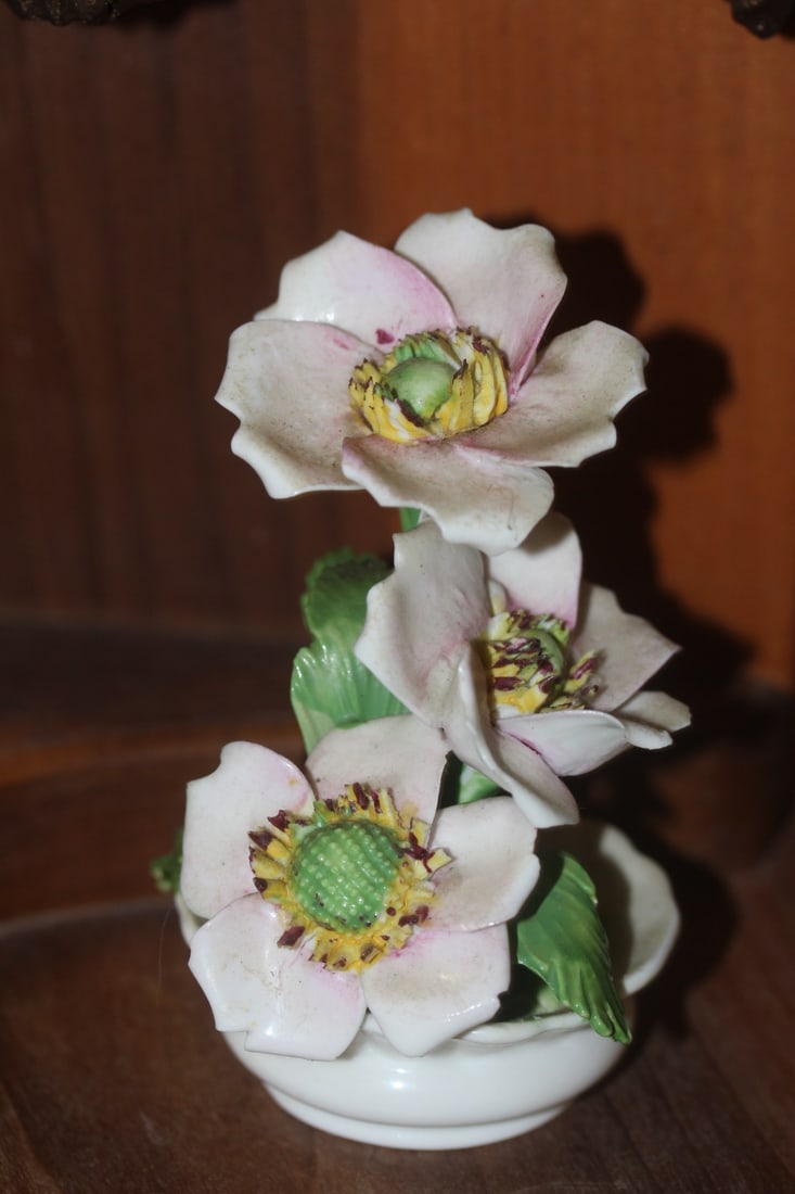 Radnor Ceramic Flowers: 4 1/4" tall