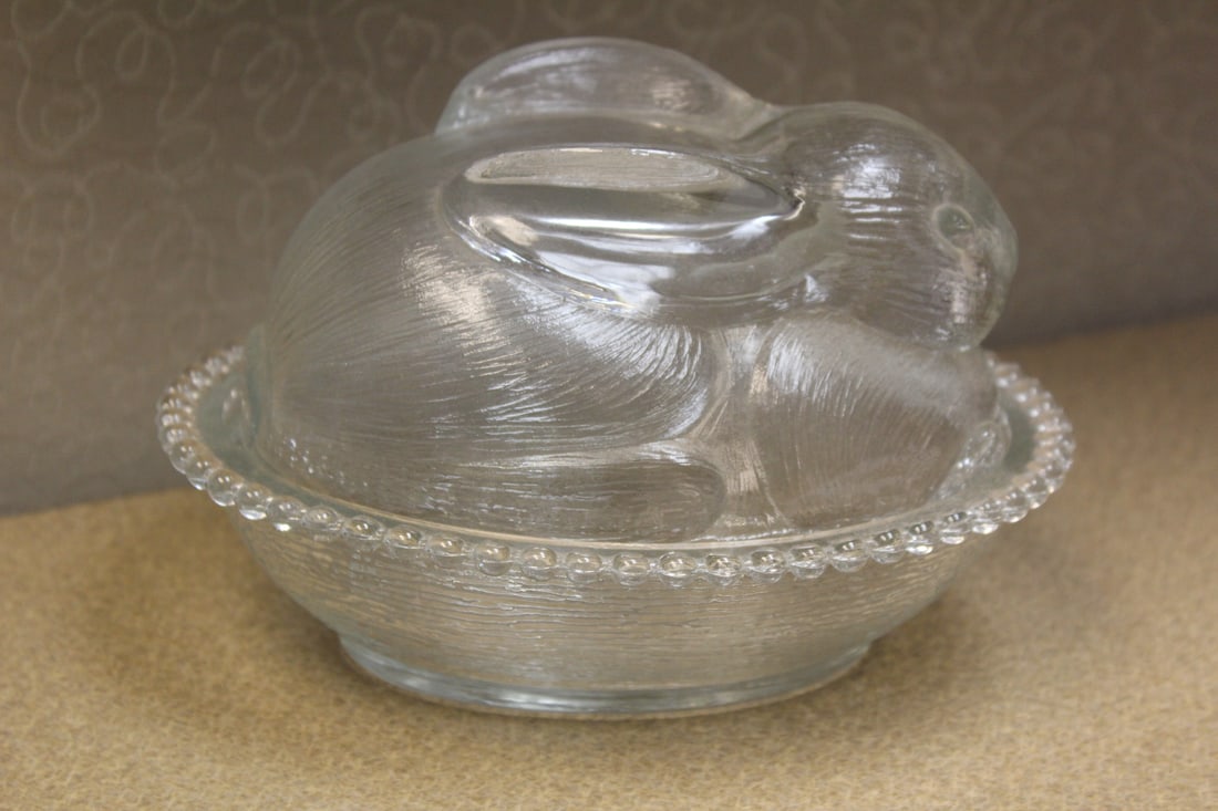 Rabbit Candy Dish: 6 1/2" across