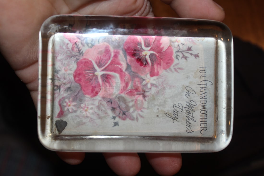 Mother's Day Paperweight: 4" x 3" - grandmother