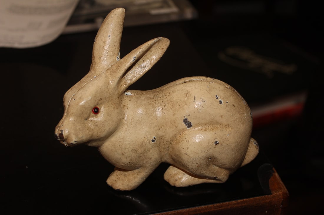 Vintage Cast Iron Rabbit Bank: 5 3/8" across