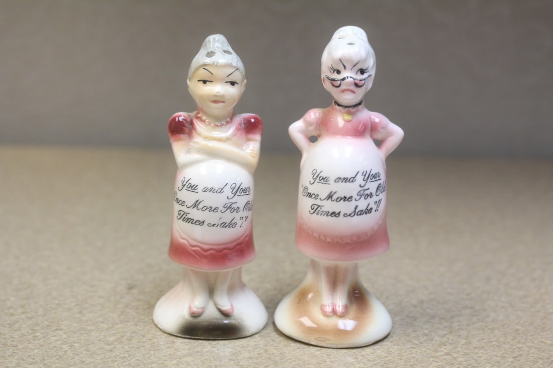Salt and Pepper Shakers (1 of 6)