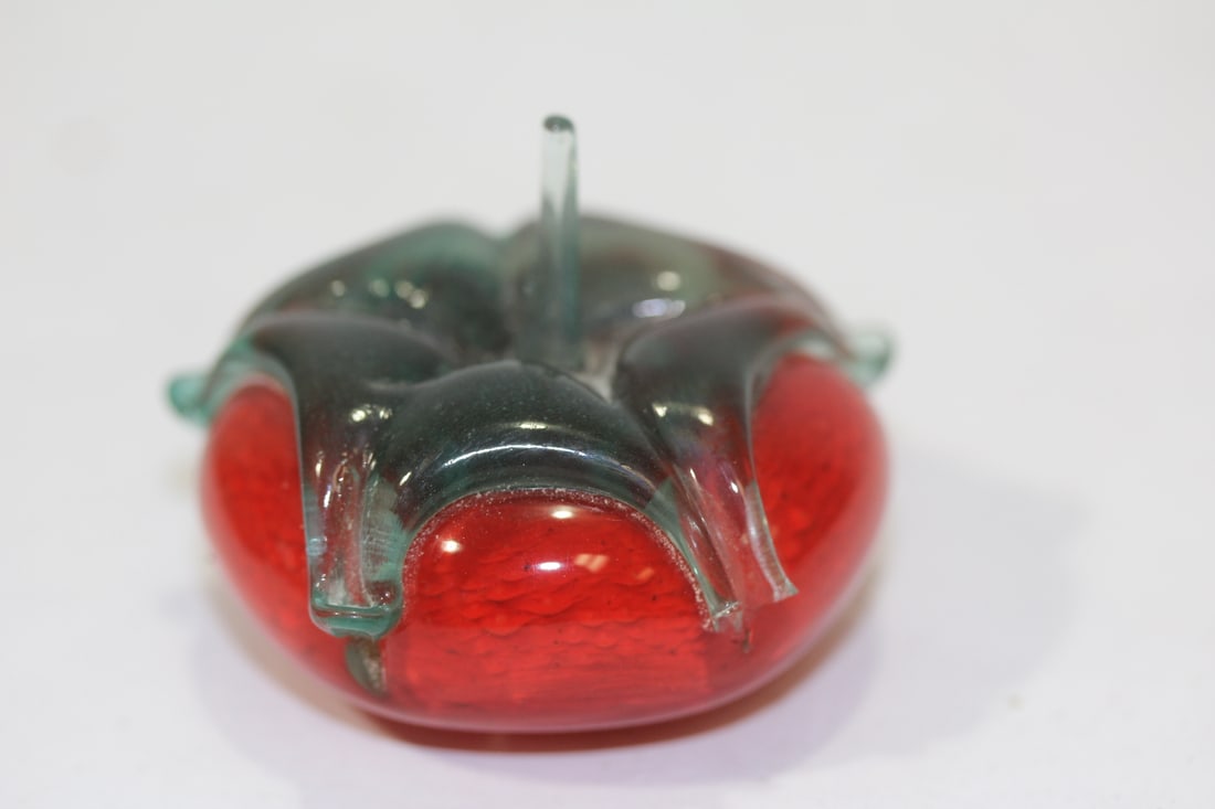 A Signed Gozo Glass Tomato (1 of 5)