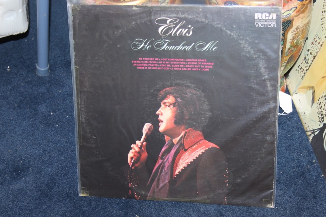 An Elvis Album or Record or LP (1 of 1)