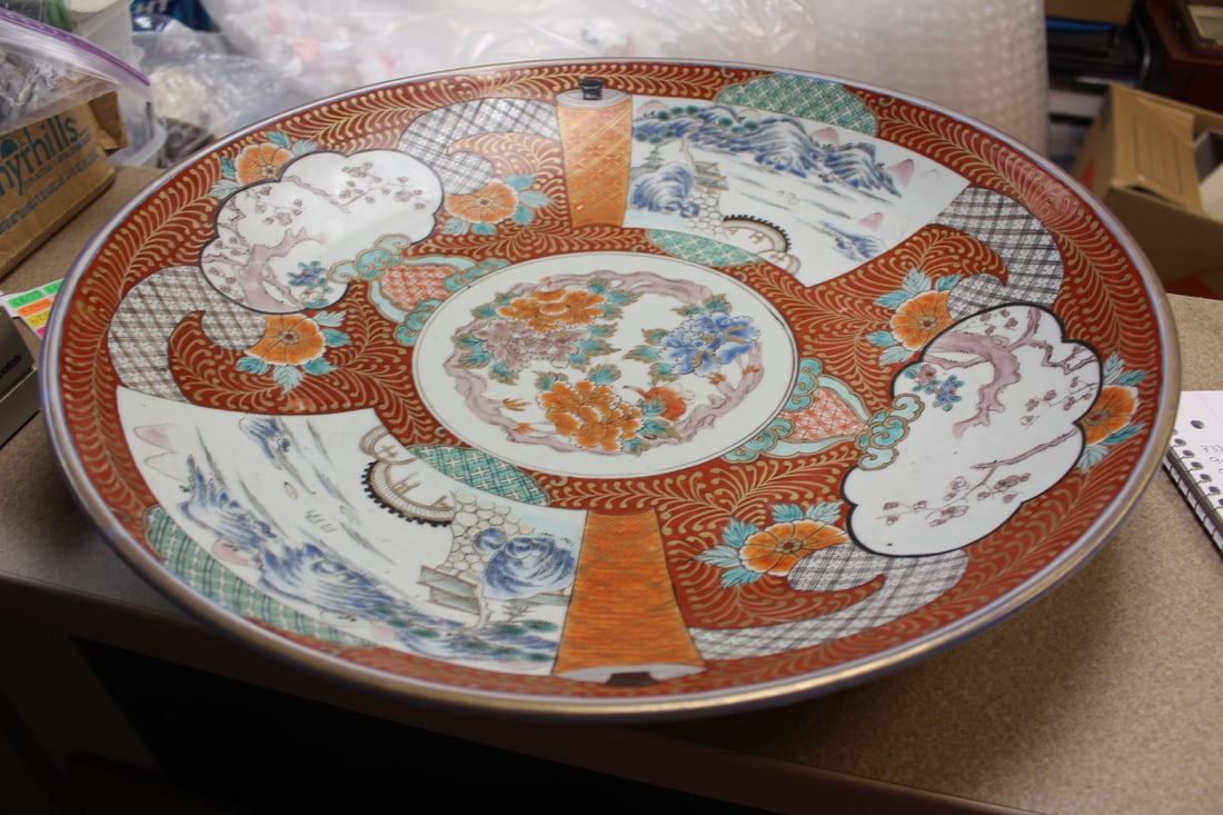 Antique Japanese Imari Charger (1 of 7)